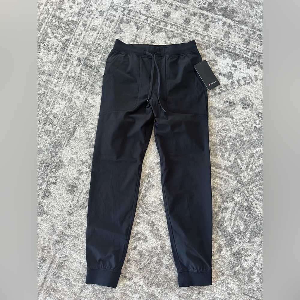 Lululemon Men’s joggers pants